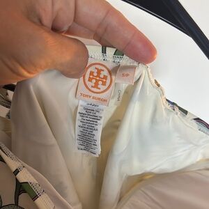 Tory Burch swimsuit 🩱. Excellent condition super flattering